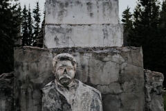 Памятник Иосифу Сталину у музея-Пантеона